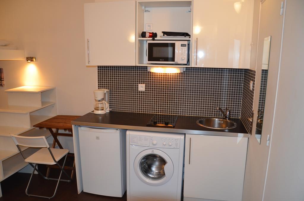 Hotel Studios Phenicio Porte De Versailles Малакоф Номер фото