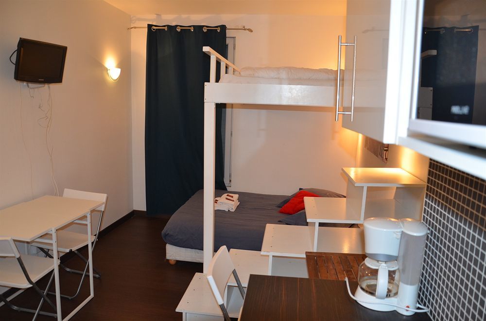 Hotel Studios Phenicio Porte De Versailles Малакоф Экстерьер фото